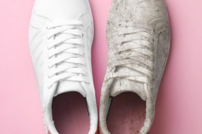 Witte sneakers weer wit krijgen